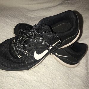 Nike Flex TR 5 shoes